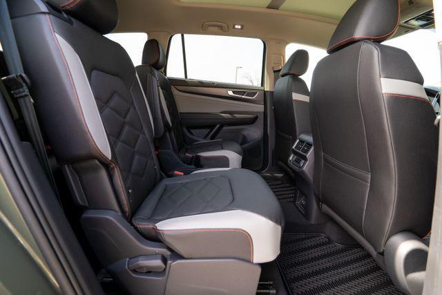 new 2025 Volkswagen Atlas car, priced at $49,771