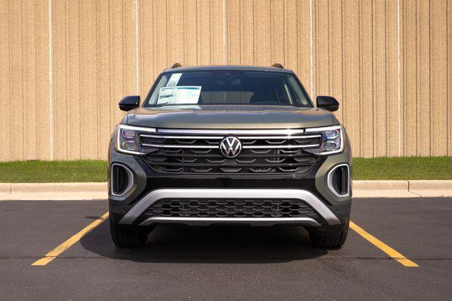 new 2025 Volkswagen Atlas car, priced at $49,771