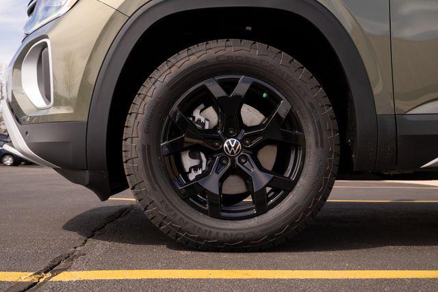 new 2025 Volkswagen Atlas car, priced at $49,771