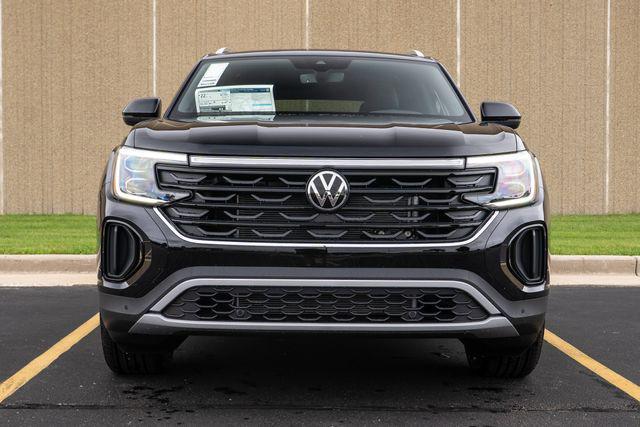new 2026 Volkswagen Atlas Cross Sport car, priced at $48,988