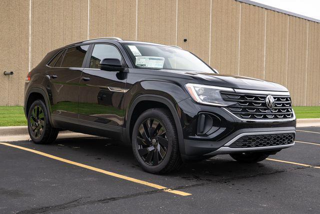 new 2026 Volkswagen Atlas Cross Sport car, priced at $48,988