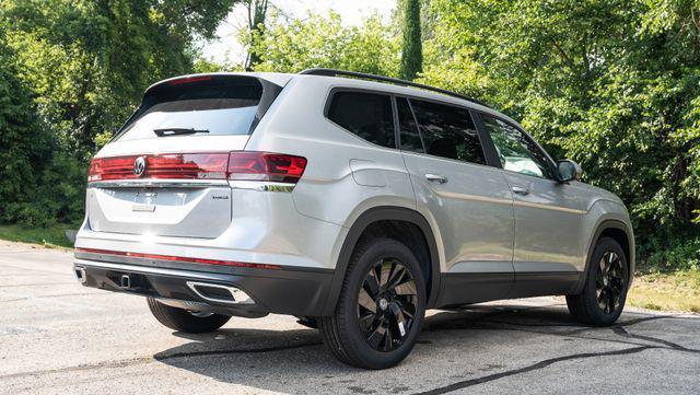 new 2024 Volkswagen Atlas car, priced at $46,945