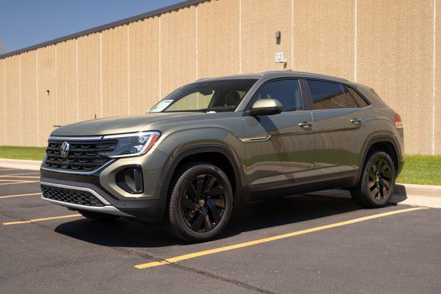 new 2025 Volkswagen Atlas Cross Sport car, priced at $46,441