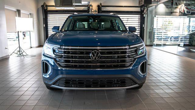 new 2025 Volkswagen Atlas car, priced at $49,010