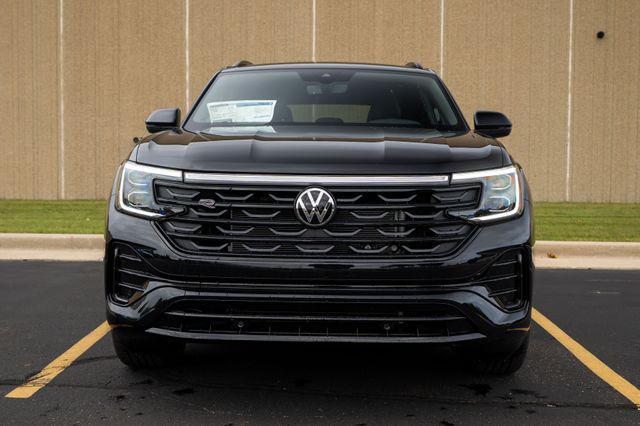 new 2026 Volkswagen Atlas Cross Sport car, priced at $53,128