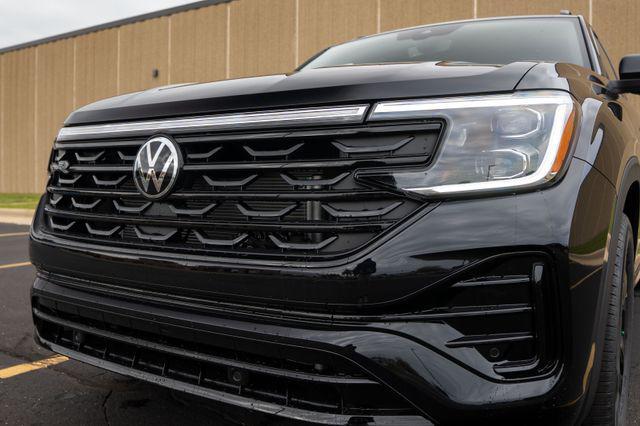 new 2026 Volkswagen Atlas Cross Sport car, priced at $53,128