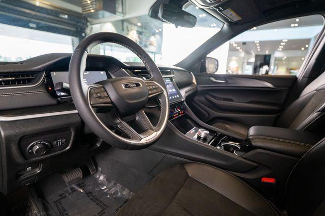 used 2023 Jeep Grand Cherokee car, priced at $31,899