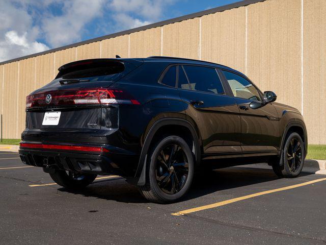 new 2026 Volkswagen Atlas Cross Sport car, priced at $53,371