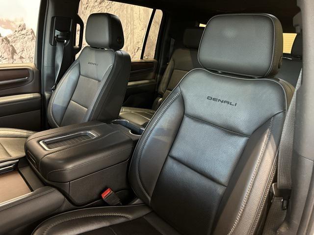 used 2022 GMC Yukon XL car, priced at $60,500