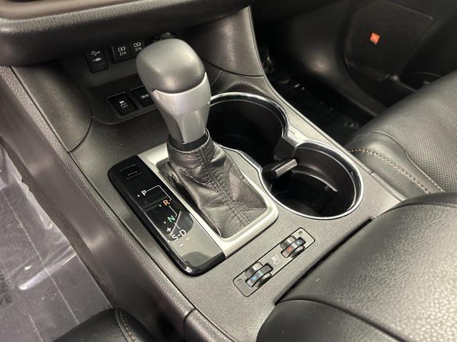 used 2018 Toyota Highlander car, priced at $29,512