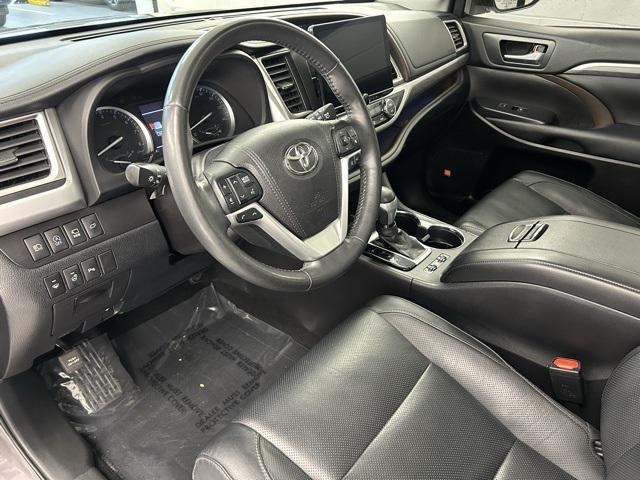 used 2018 Toyota Highlander car, priced at $29,512