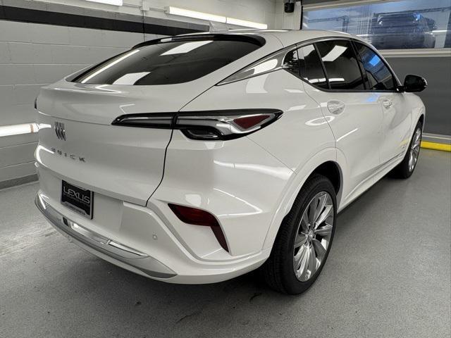 used 2025 Buick Envista car, priced at $24,999