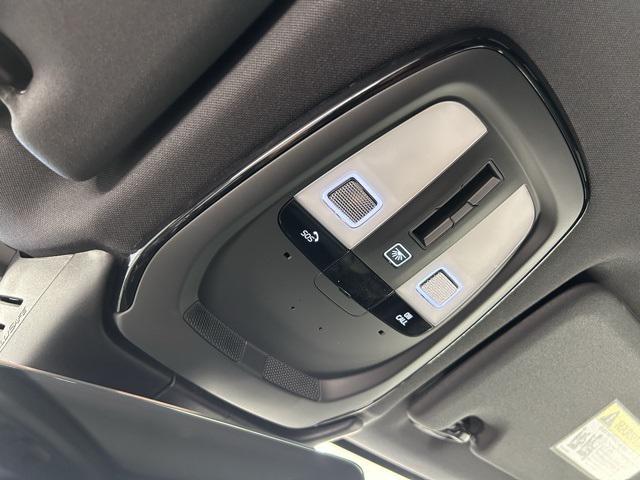 used 2022 Volvo XC60 Recharge Plug-In Hybrid car, priced at $36,285