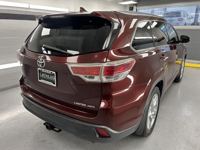 used 2014 Toyota Highlander car, priced at $17,499