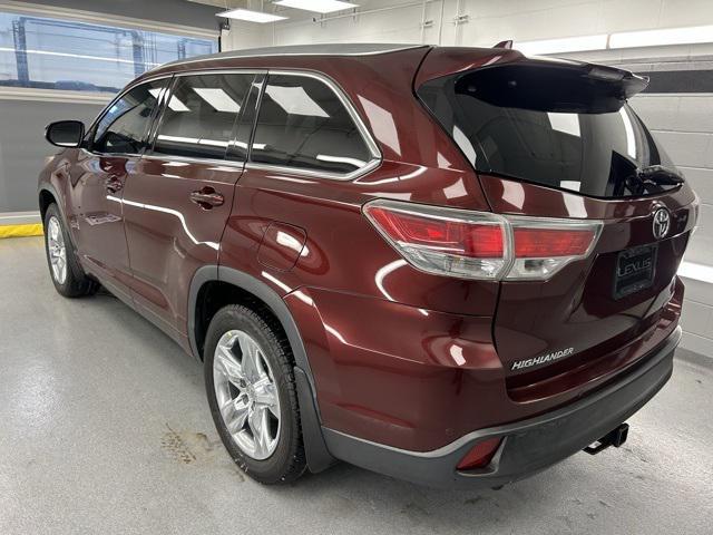 used 2014 Toyota Highlander car, priced at $17,499