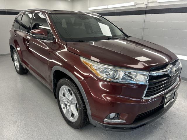 used 2014 Toyota Highlander car, priced at $17,499