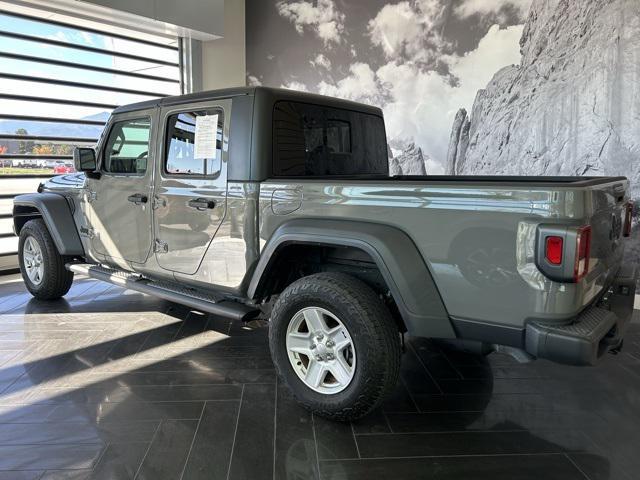 used 2020 Jeep Gladiator car, priced at $32,000