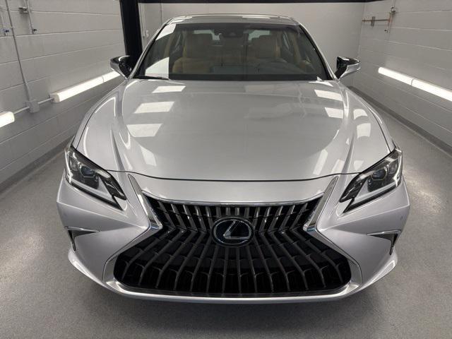 used 2024 Lexus ES 300h car, priced at $45,896