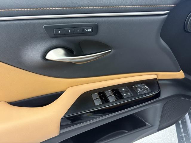 used 2024 Lexus ES 300h car, priced at $45,896