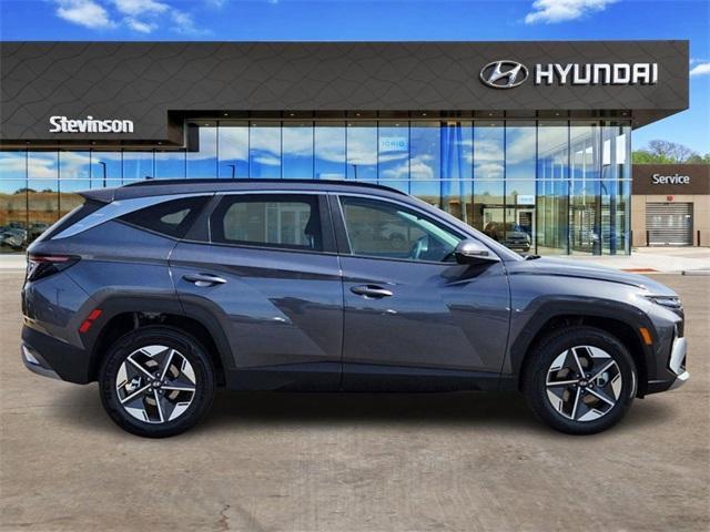 new 2025 Hyundai TUCSON Hybrid car, priced at $36,549