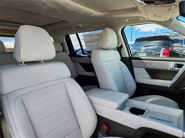 new 2025 Hyundai Santa Fe car, priced at $47,081