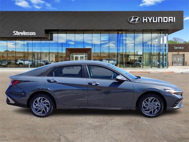 new 2025 Hyundai ELANTRA HEV car, priced at $23,509