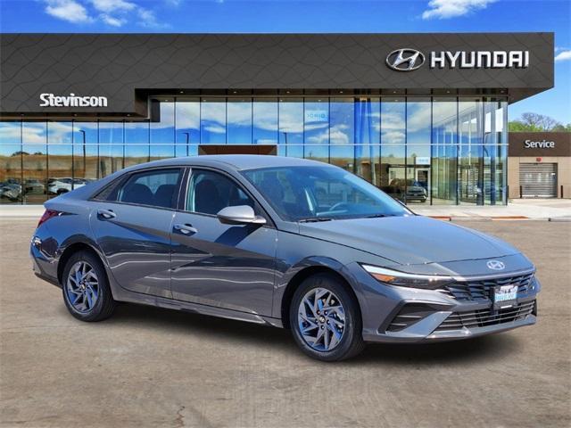new 2025 Hyundai ELANTRA HEV car, priced at $23,509