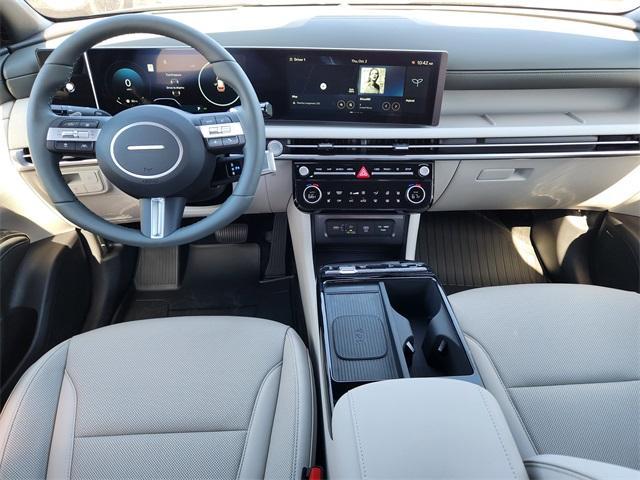 new 2025 Hyundai TUCSON Hybrid car, priced at $39,808