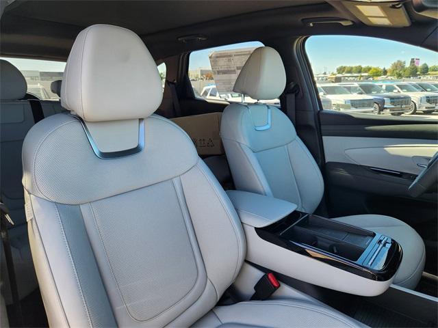 new 2025 Hyundai TUCSON Hybrid car, priced at $39,808