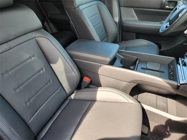 new 2025 Hyundai SANTA FE HEV car, priced at $46,203