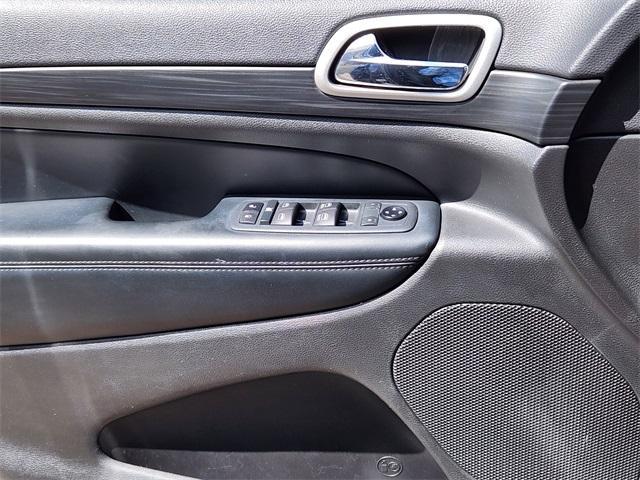 used 2021 Jeep Grand Cherokee car, priced at $22,900