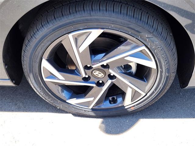 new 2025 Hyundai ELANTRA HEV car, priced at $27,099