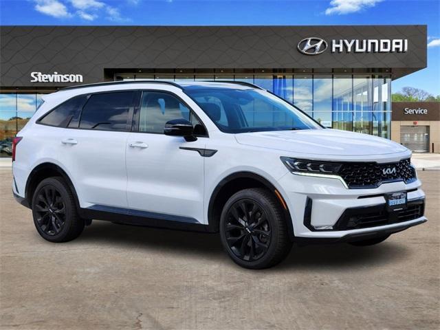 used 2022 Kia Sorento car, priced at $30,100