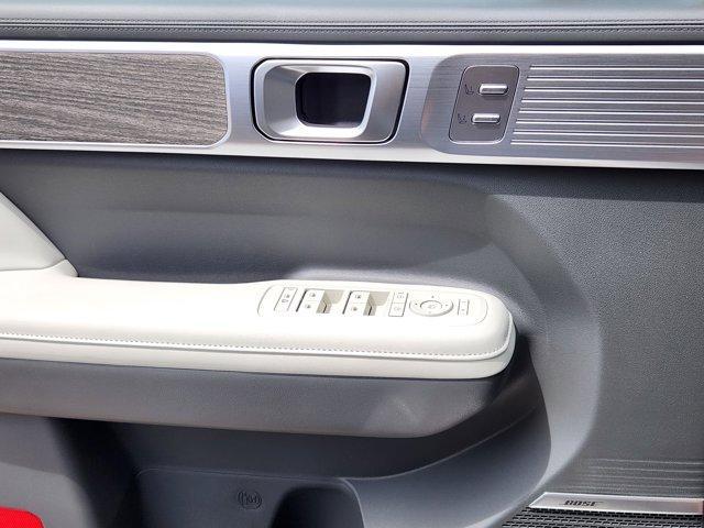 new 2025 Hyundai SANTA FE HEV car, priced at $48,773