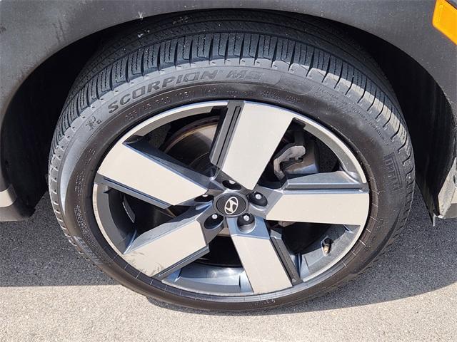 used 2024 Hyundai Santa Fe car, priced at $35,300