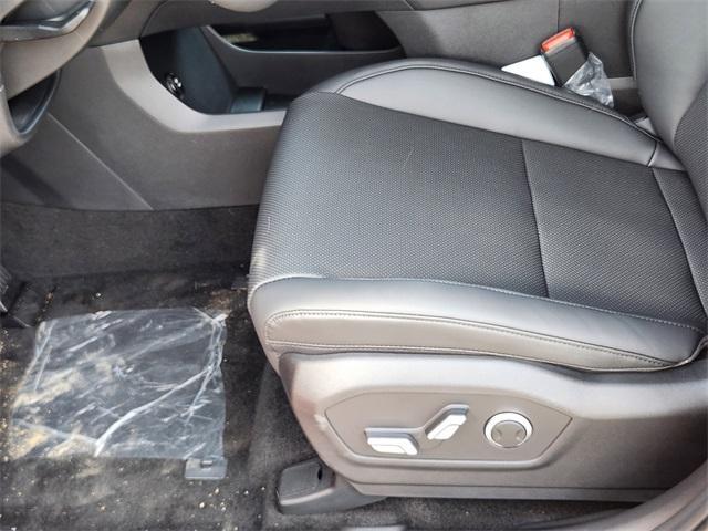 new 2025 Hyundai Santa Fe car, priced at $40,298
