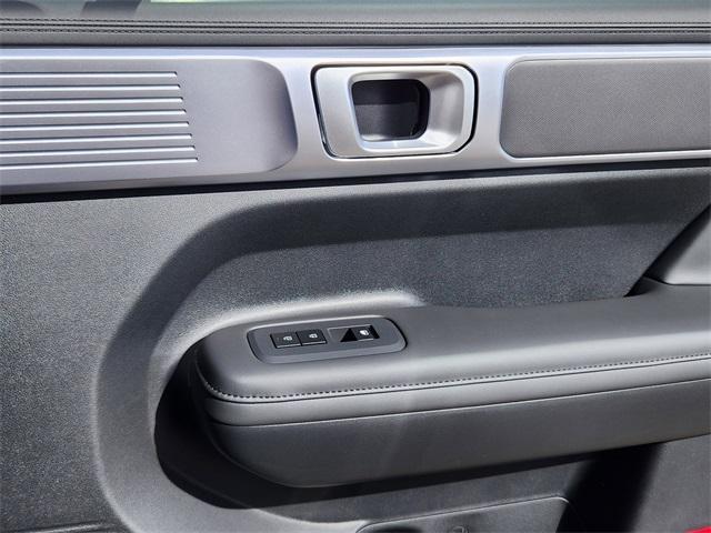 new 2025 Hyundai Santa Fe car, priced at $40,298