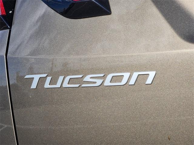 new 2025 Hyundai TUCSON Hybrid car, priced at $38,970