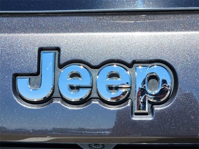 used 2018 Jeep Grand Cherokee car, priced at $17,300