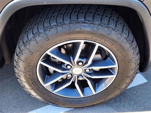 used 2018 Jeep Grand Cherokee car, priced at $17,300