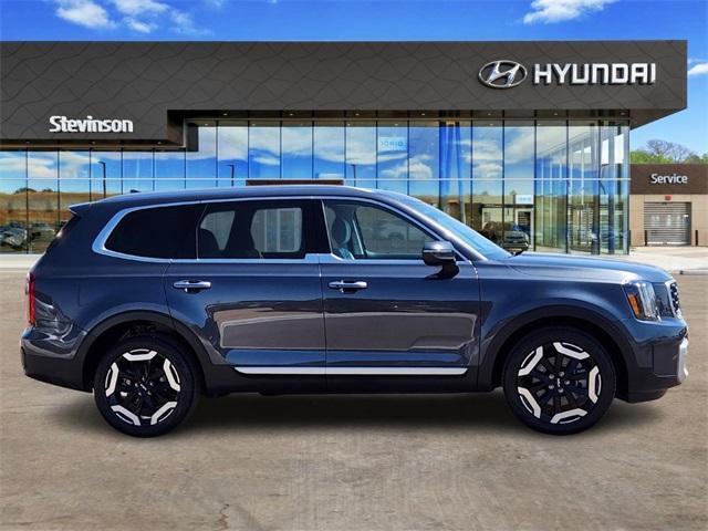 used 2024 Kia Telluride car, priced at $36,900