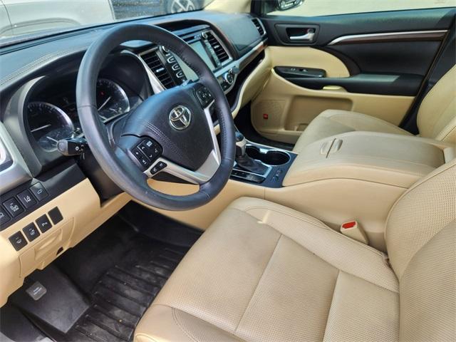 used 2016 Toyota Highlander car, priced at $20,900