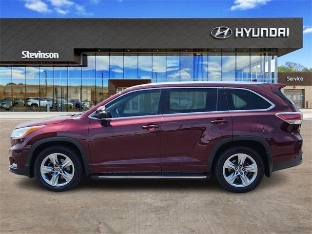used 2016 Toyota Highlander car, priced at $20,900