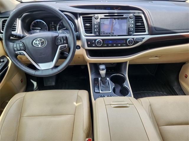used 2016 Toyota Highlander car, priced at $20,900