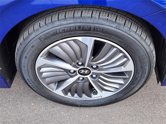 used 2022 Hyundai Ioniq Plug-In Hybrid car, priced at $13,201