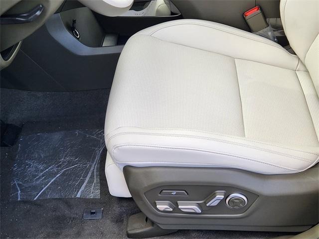 new 2025 Hyundai SANTA FE HEV car, priced at $49,779