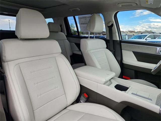 new 2025 Hyundai SANTA FE HEV car, priced at $49,779