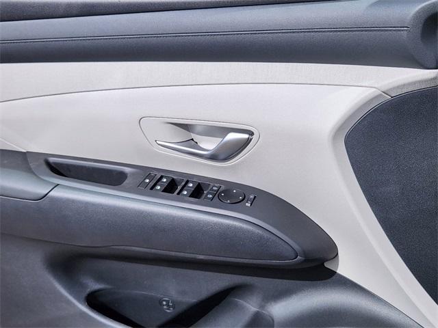 new 2025 Hyundai TUCSON Hybrid car, priced at $36,748