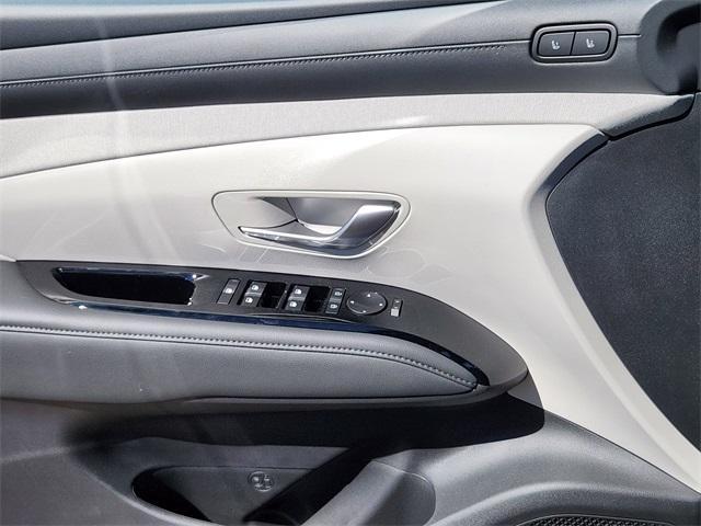 new 2025 Hyundai TUCSON Hybrid car, priced at $39,388