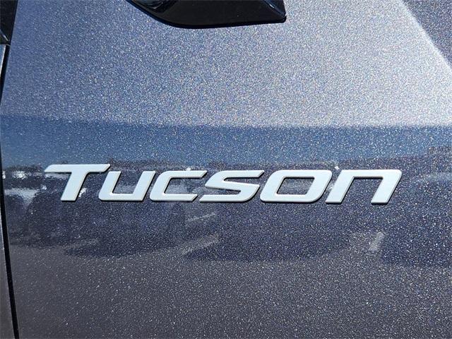 new 2025 Hyundai TUCSON Hybrid car, priced at $39,388